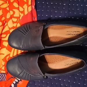 Rockport Slip Ons Women's Size 9 M Navy BlueLeather Comfort Shoes. Never worn.